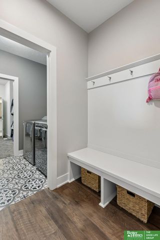 2513 N 186th Street, Elkhorn, NE 68022