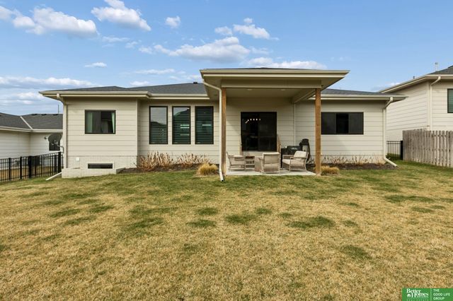 2513 N 186th Street, Elkhorn, NE 68022