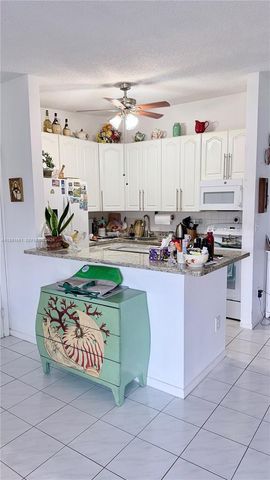 9794 N Belfort Circle 202, Tamarac, FL 33321