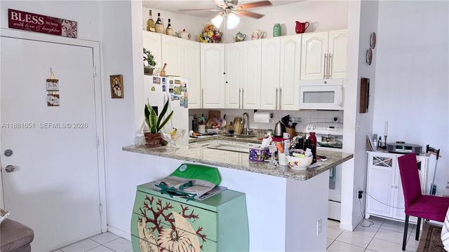 9794 N Belfort Circle 202, Tamarac, FL 33321