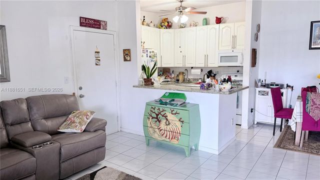 9794 N Belfort Circle 202, Tamarac, FL 33321