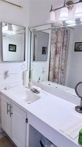 9794 N Belfort Circle 202, Tamarac, FL 33321