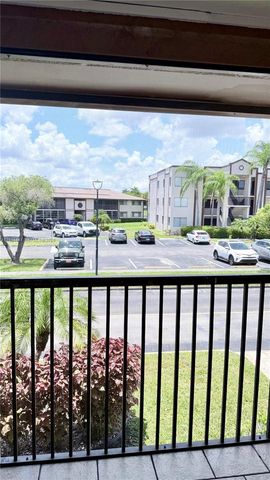 9794 N Belfort Circle 202, Tamarac, FL 33321