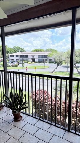9794 N Belfort Circle 202, Tamarac, FL 33321