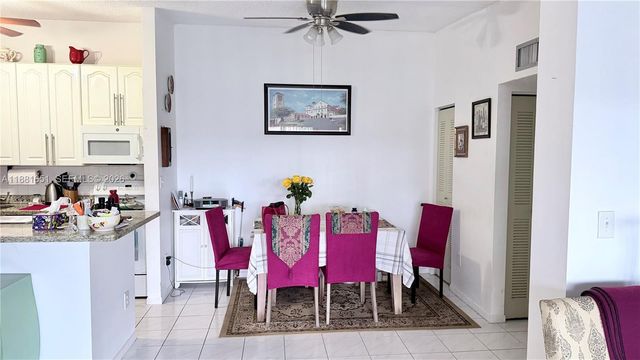 9794 N Belfort Circle 202, Tamarac, FL 33321