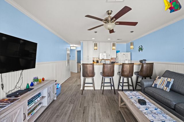 9520 Seawall Blvd 338, Galveston, TX 77554