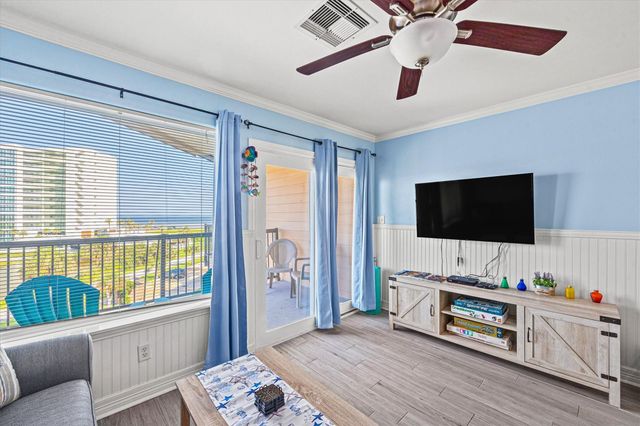 9520 Seawall Blvd 338, Galveston, TX 77554