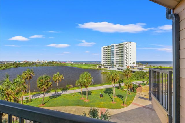9520 Seawall Blvd 338, Galveston, TX 77554