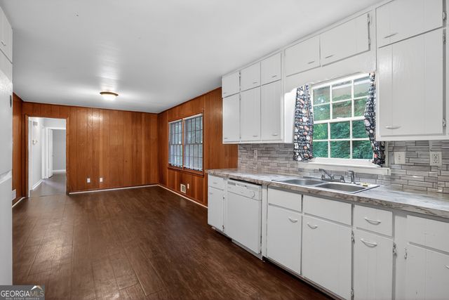 3279 Tulip Drive, Decatur, GA 30032