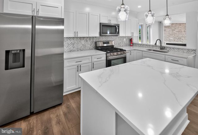 102 RAMBLE RD, Cherry Hill, NJ 08034