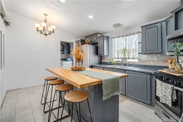 45465 25th Street East SPC108, Lancaster, CA 93535