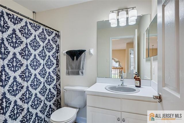 6 Aster Way, South Brunswick, NJ 08810