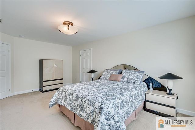 6 Aster Way, South Brunswick, NJ 08810