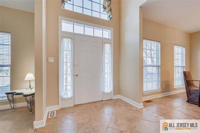 6 Aster Way, South Brunswick, NJ 08810