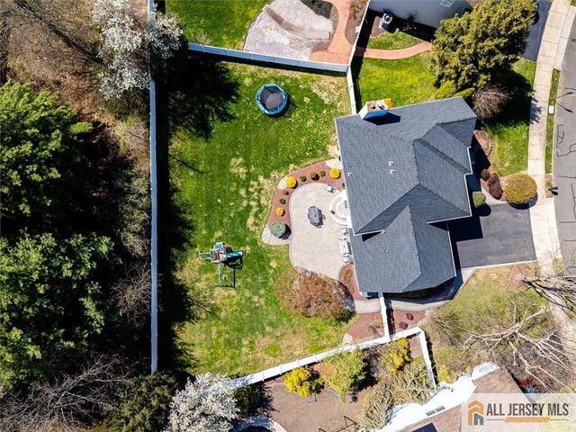 6 Aster Way, South Brunswick, NJ 08810