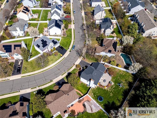 6 Aster Way, South Brunswick, NJ 08810