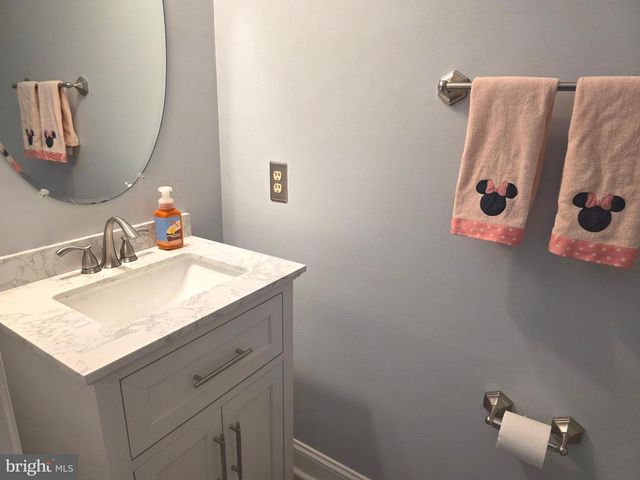 2441 KEMPER RD, Crofton, MD 21114