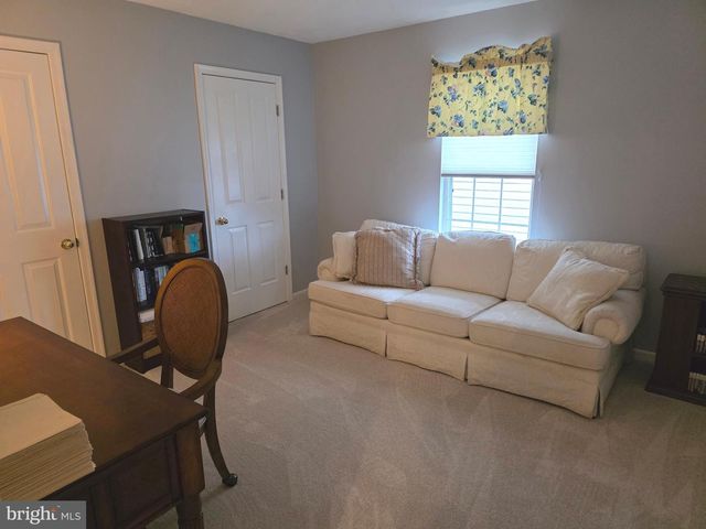 2441 KEMPER RD, Crofton, MD 21114