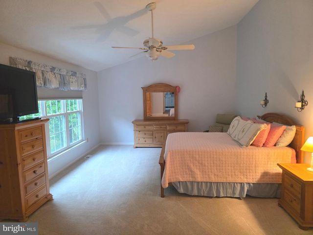 2441 KEMPER RD, Crofton, MD 21114