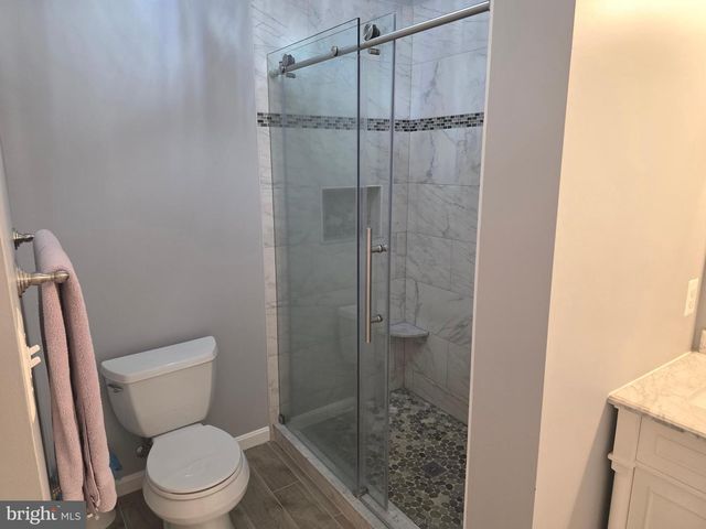 2441 KEMPER RD, Crofton, MD 21114