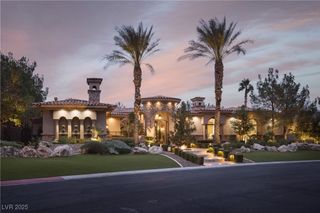 22 Castle Oaks Court, Las Vegas, NV 89141