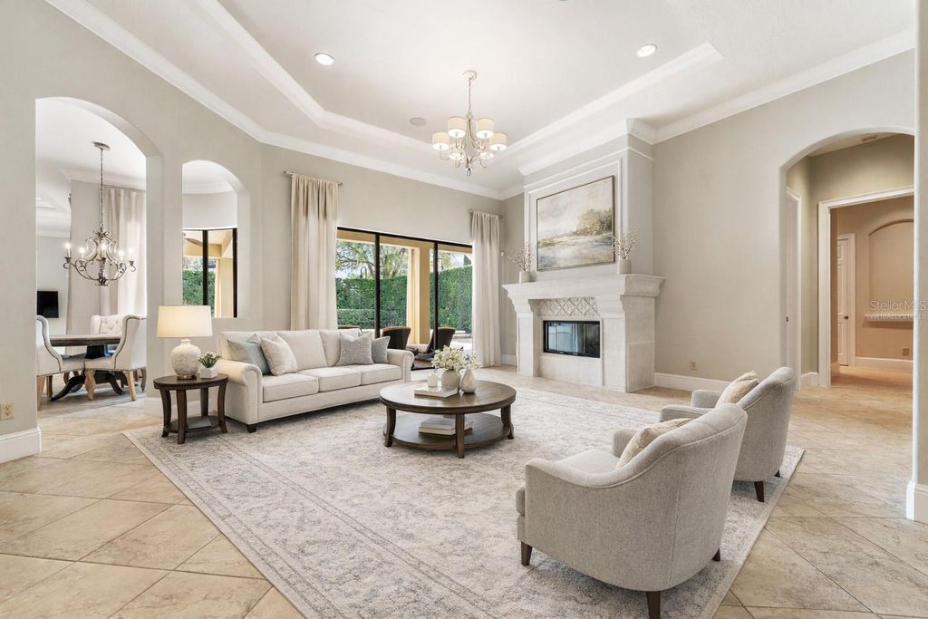 Image 2 of property listing at 6560 LAKE BURDEN VIEW, Windermere, FL 34786