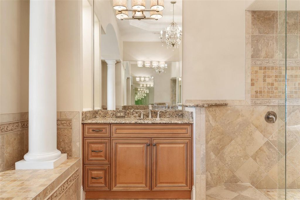 Image 15 of property listing at 6560 LAKE BURDEN VIEW, Windermere, FL 34786