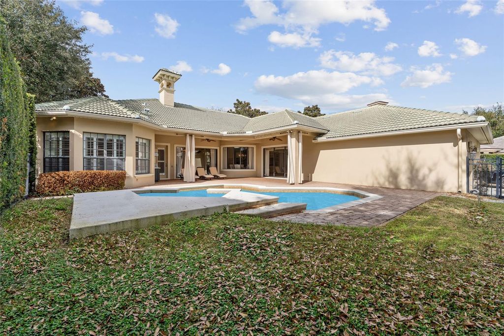 Image 30 of property listing at 6560 LAKE BURDEN VIEW, Windermere, FL 34786
