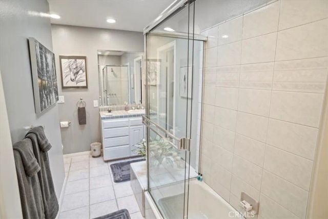 10419 Bloomfield Street, Toluca Lake, CA 91602