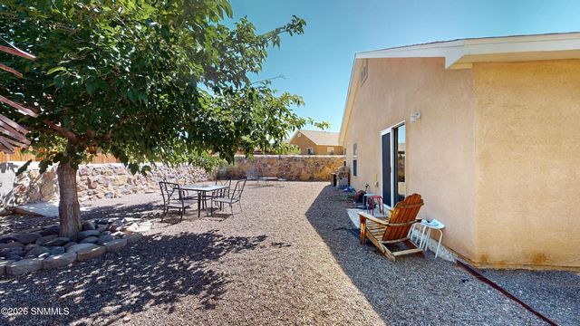 1101 Kilbourne Hole Drive, Las Cruces, NM 88012