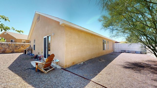 1101 Kilbourne Hole Drive, Las Cruces, NM 88012