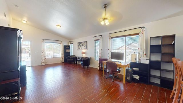 1101 Kilbourne Hole Drive, Las Cruces, NM 88012