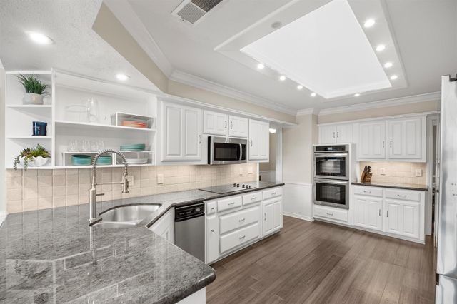 126 Shepherds Glen Road, Heath, TX 75032