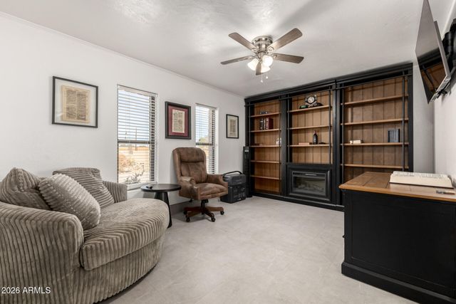 8201 W COUNTRY GABLES Drive, Peoria, AZ 85381