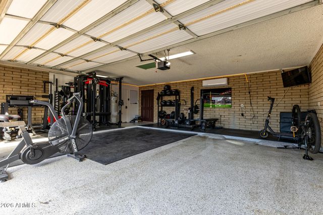 8201 W COUNTRY GABLES Drive, Peoria, AZ 85381