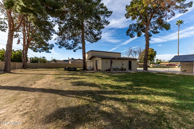 8201 W COUNTRY GABLES Drive, Peoria, AZ 85381