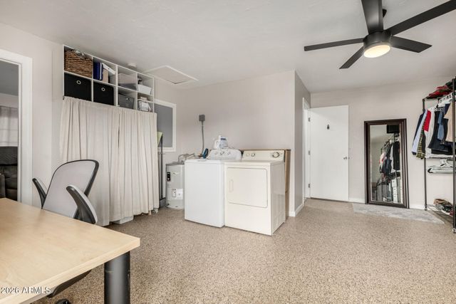 8201 W COUNTRY GABLES Drive, Peoria, AZ 85381