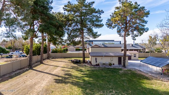 8201 W COUNTRY GABLES Drive, Peoria, AZ 85381