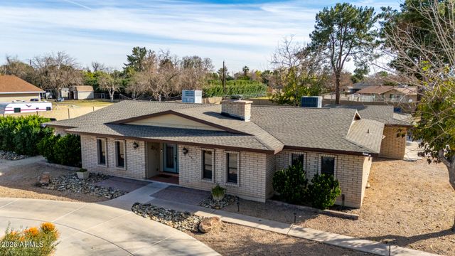 8201 W COUNTRY GABLES Drive, Peoria, AZ 85381