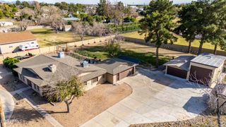 8201 W COUNTRY GABLES Drive, Peoria, AZ 85381