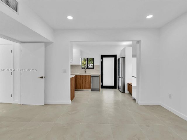 107 Central Ave, Delray Beach, FL 33483