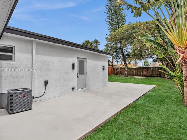 107 Central Ave, Delray Beach, FL 33483