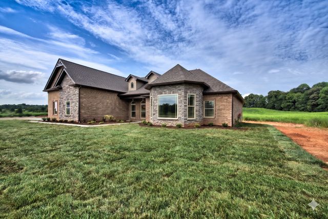871 Shady Bluff Trail, Clarksville, TN 37043