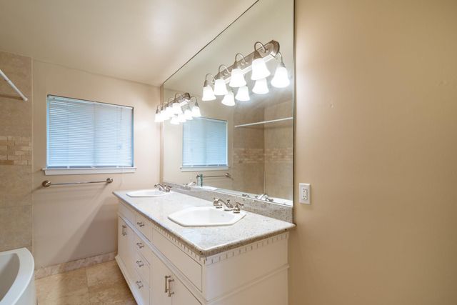 9718 Pine Lake Drive, Houston, TX 77055
