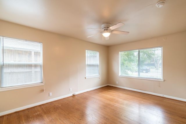 9718 Pine Lake Drive, Houston, TX 77055