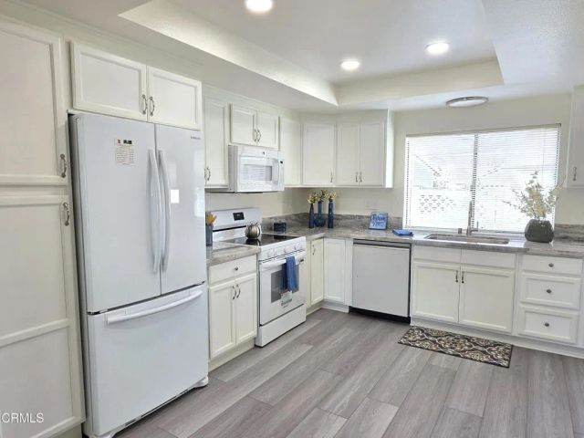 44174 Village 44, Camarillo, CA 93012