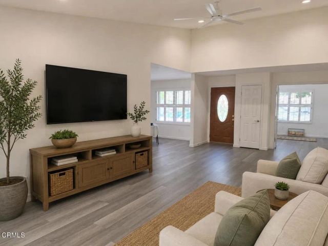 44174 Village 44, Camarillo, CA 93012
