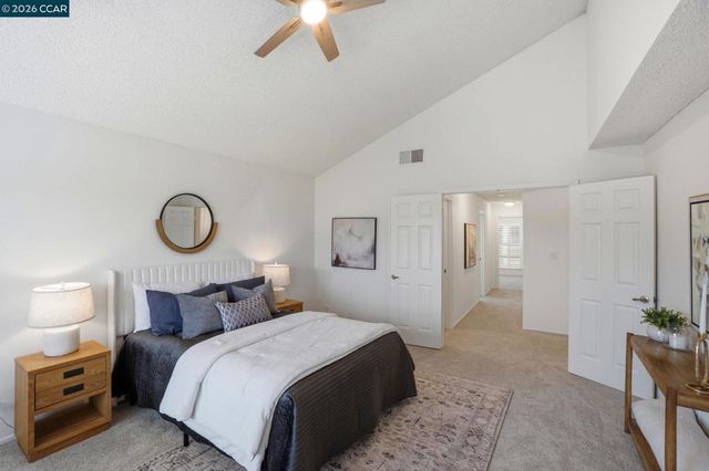 319 Oak Glen Ct, Martinez, CA 94553