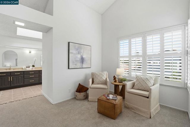 319 Oak Glen Ct, Martinez, CA 94553