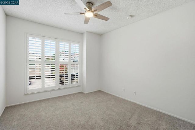319 Oak Glen Ct, Martinez, CA 94553